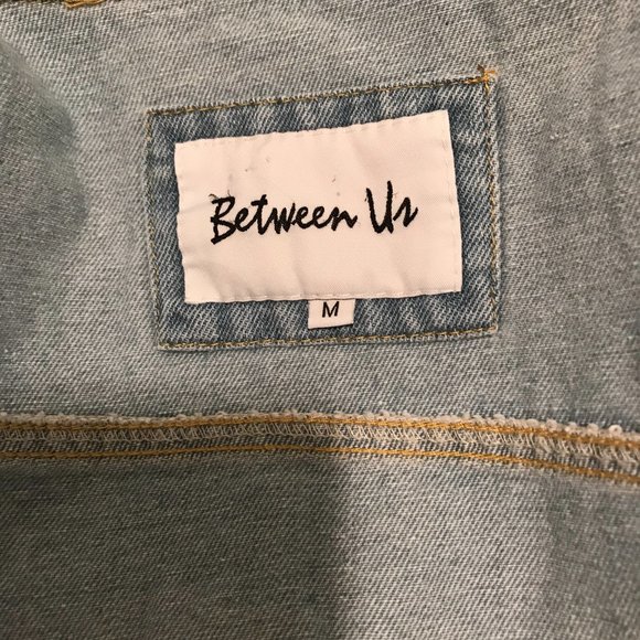 New The Style Between Us Women's Denim Jackets - Picture 3 of 5